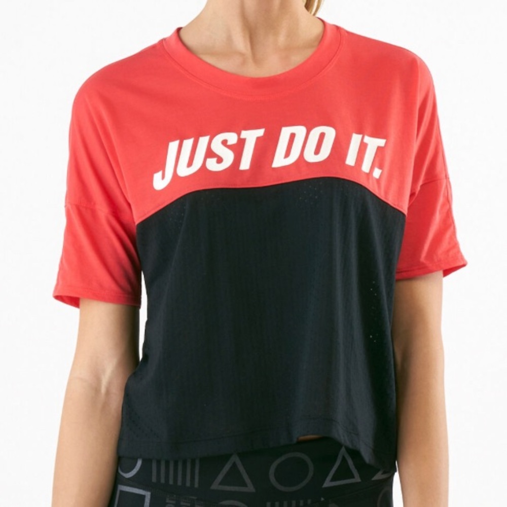 Nike Tee Size S